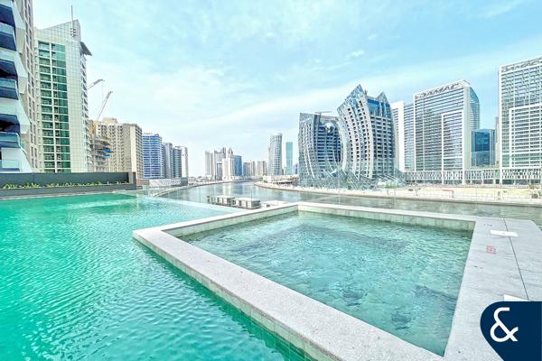 1 Bed | Burj & Canal Facing | Motivated